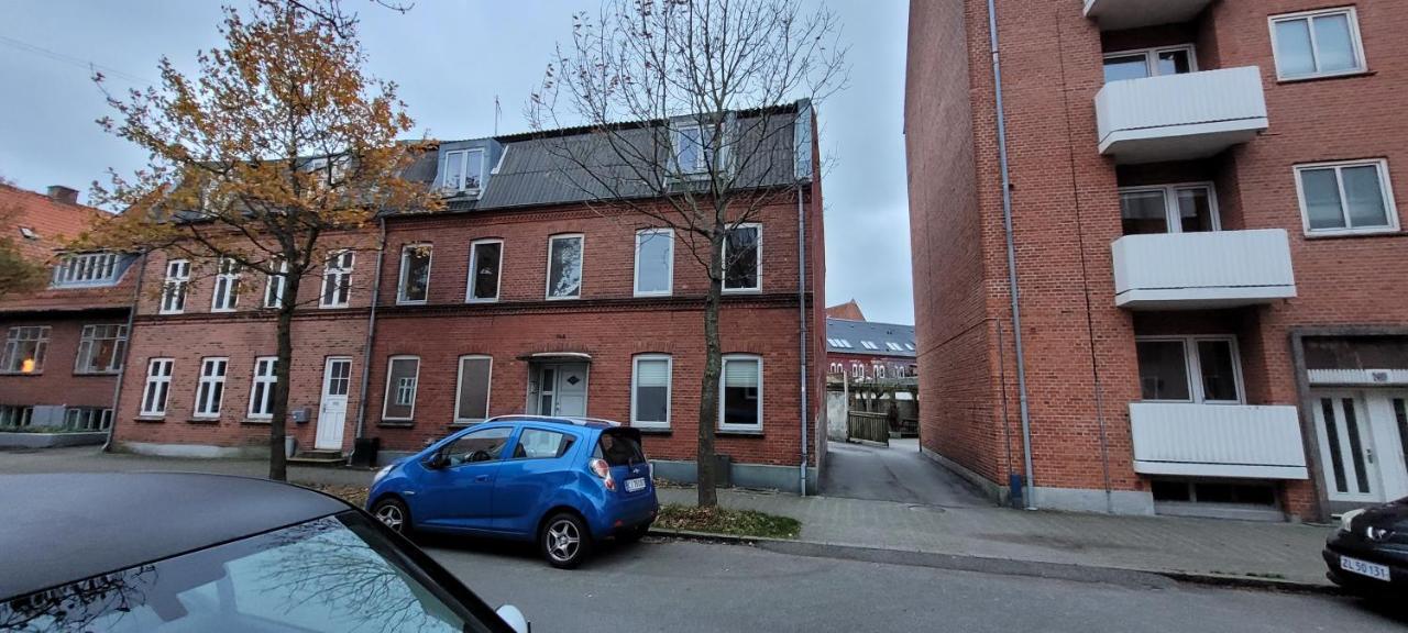 144 Nygardsvej First Floor Right Id 160 Appartement Esbjerg Buitenkant foto